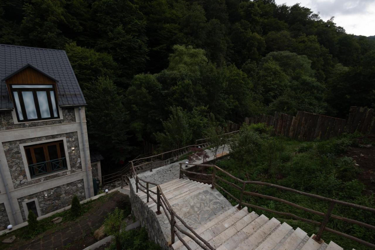 Valley Park Dilidzjan Buitenkant foto