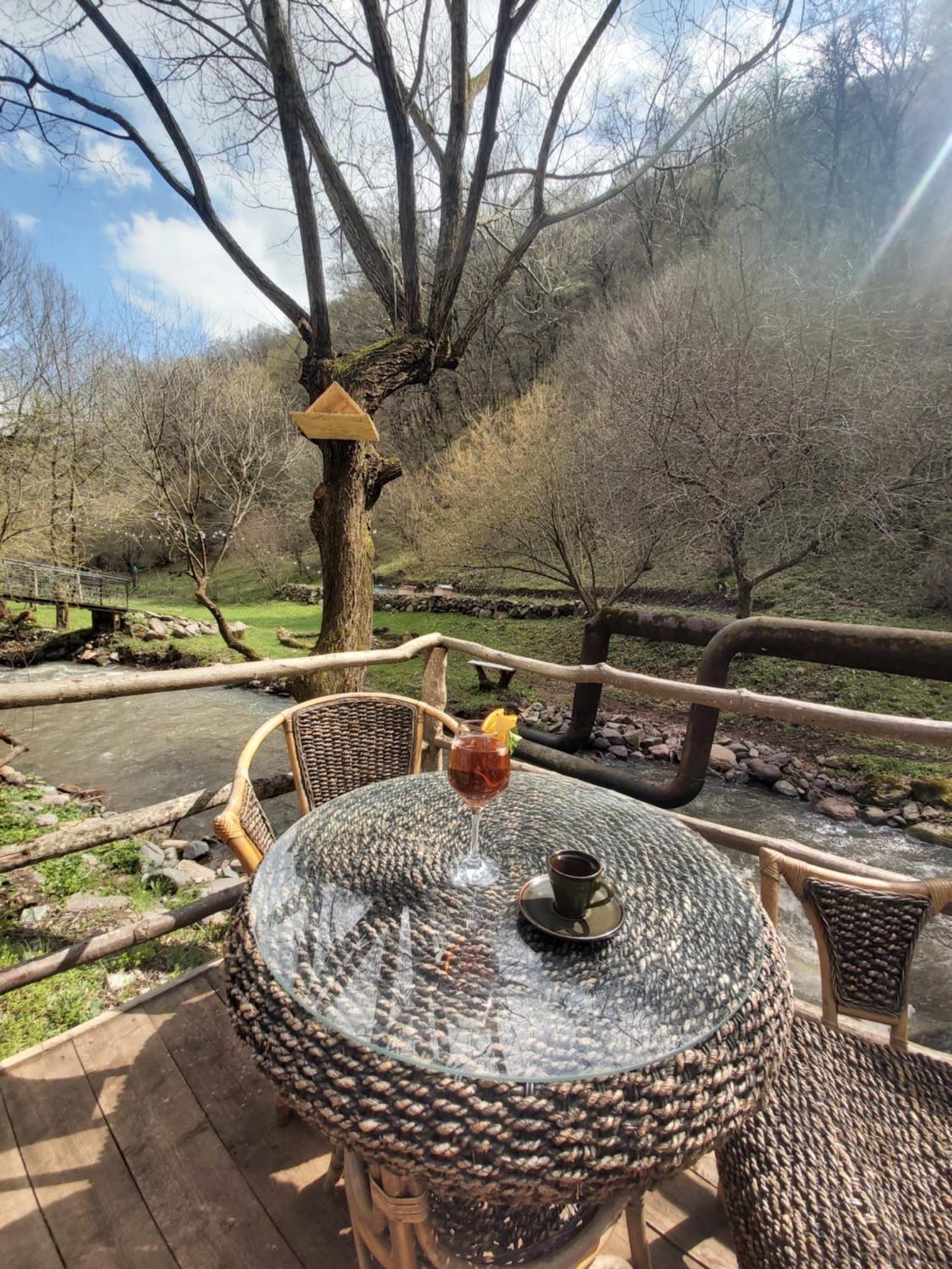 Valley Park Dilidzjan Buitenkant foto